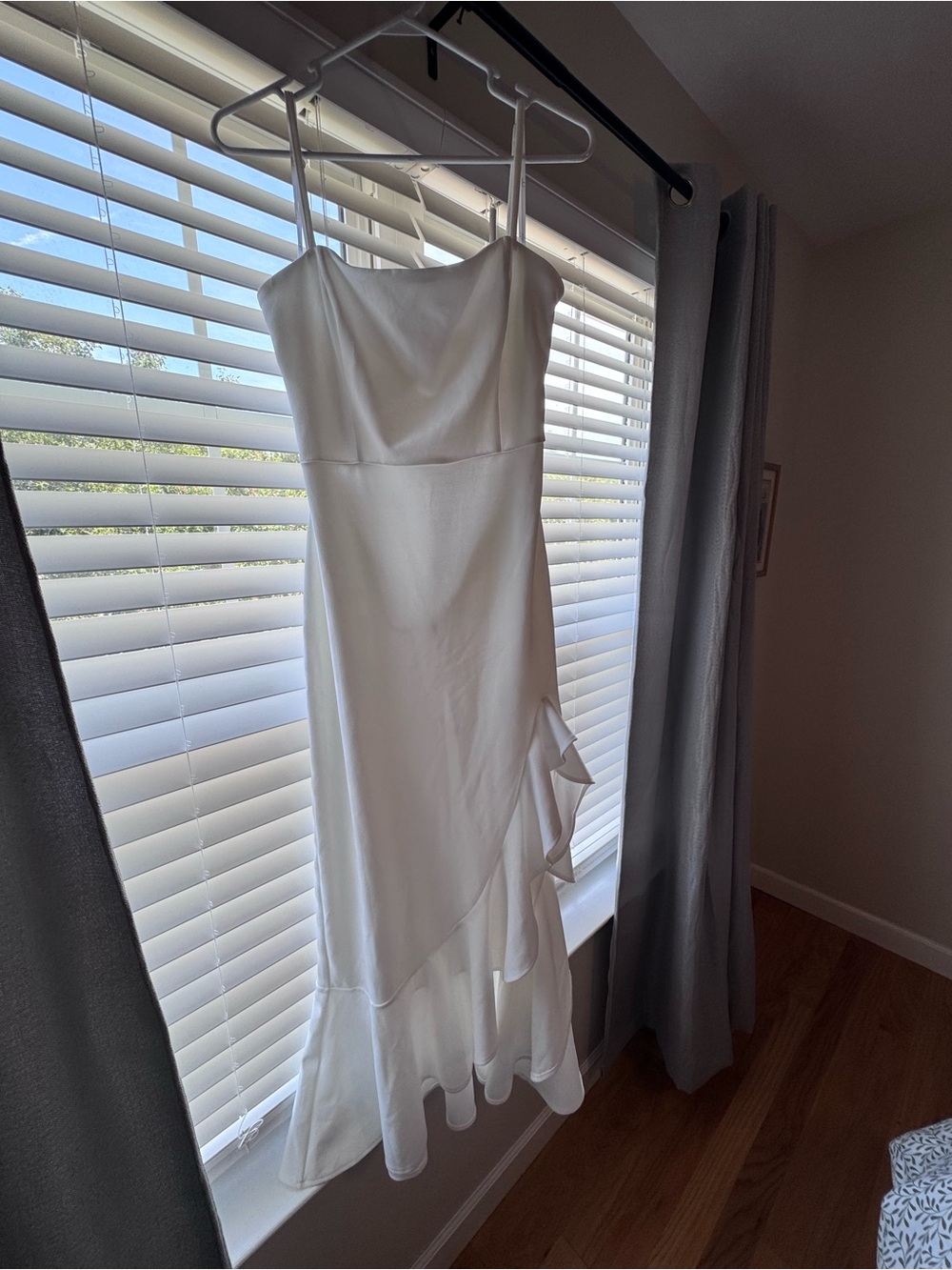 NWT lulus White Spaghetti-Strap Ruffle Hem Dress